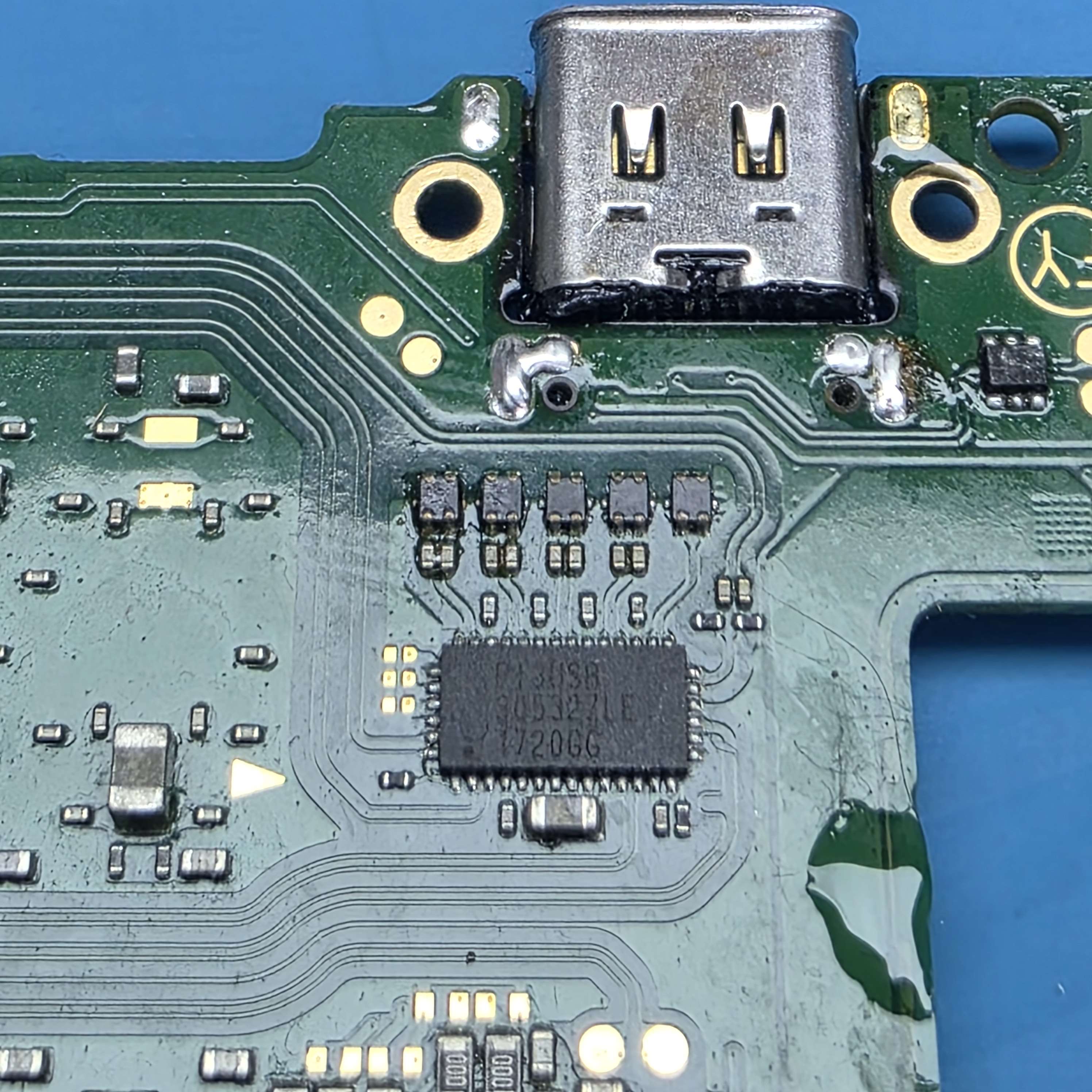 Nintendo Switch HDMI Chip Reparatur