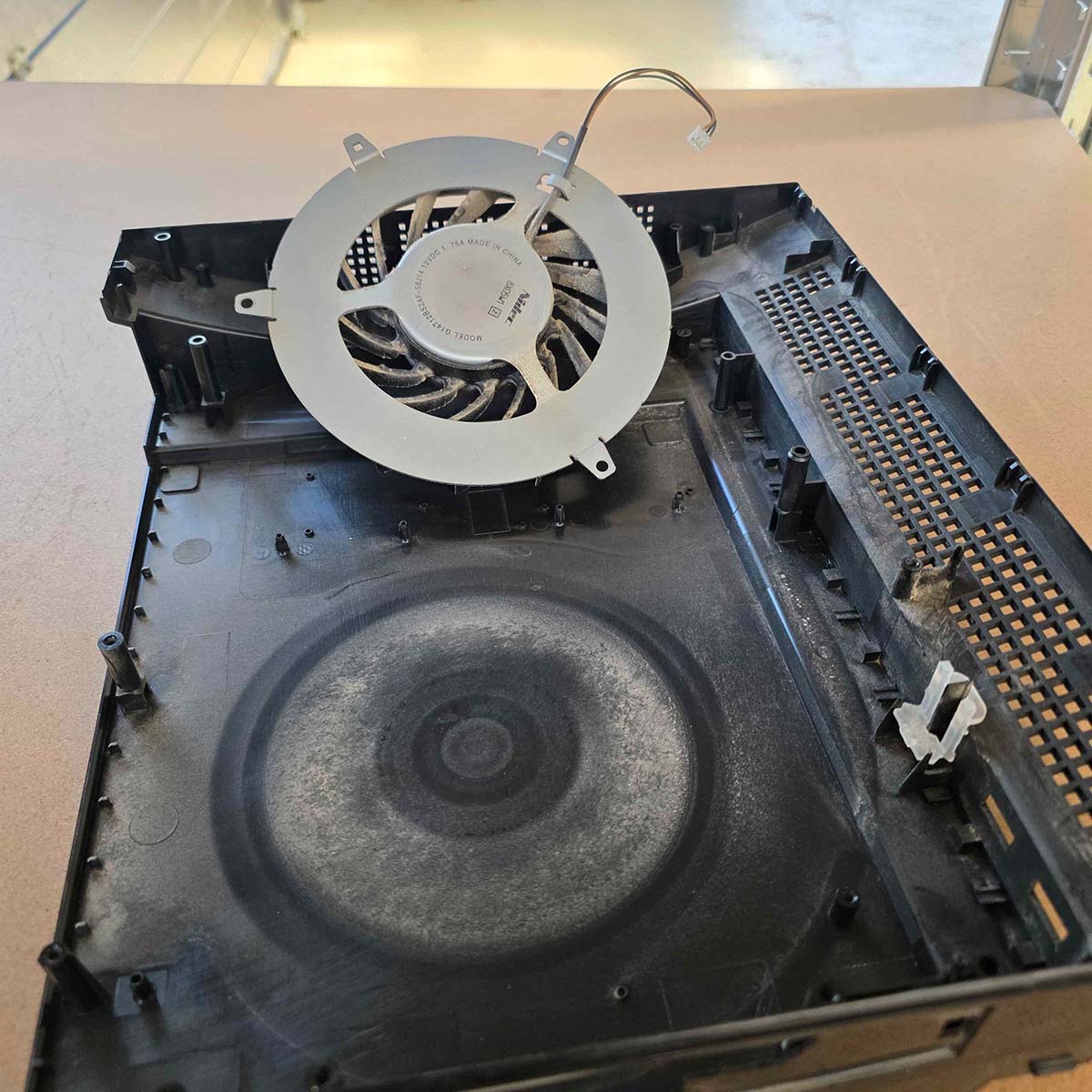 PlayStation3 PS3 IHS Köpfung mit Flüssigmetall & Reinigung